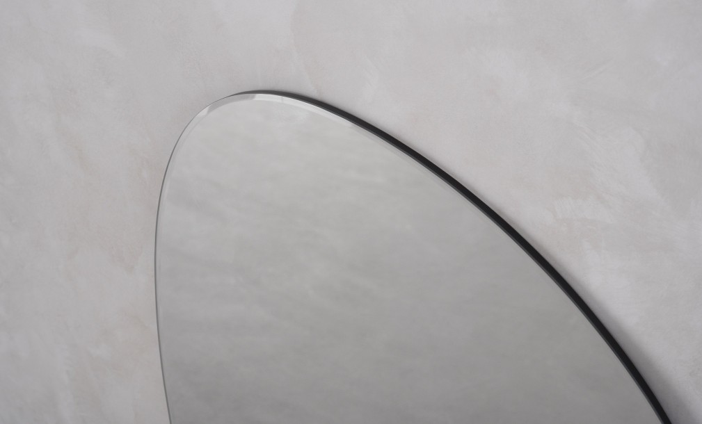 Droplet Mirror M