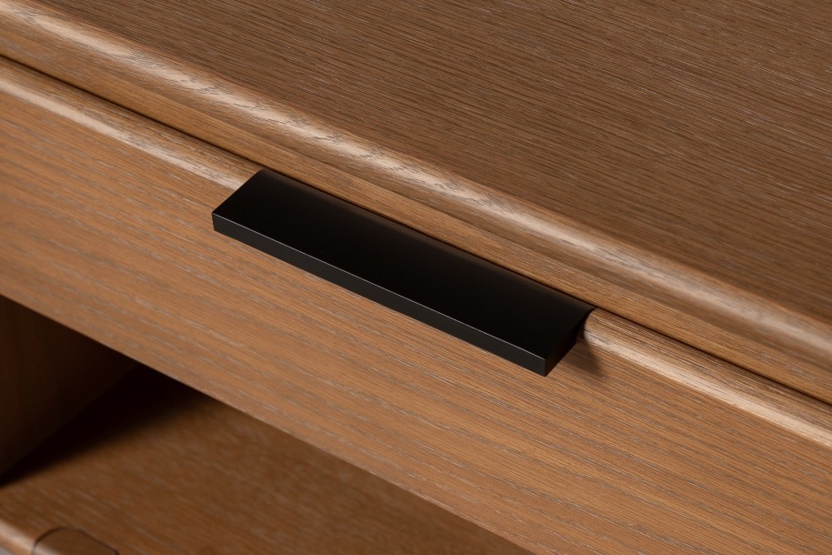 JP Line 6.0 Bed table Light Finish