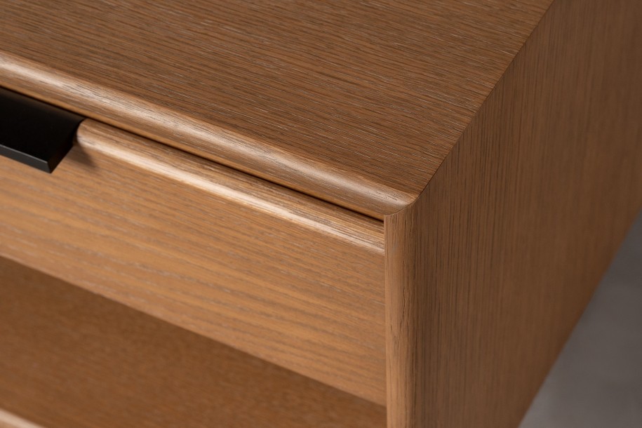 JP Line 6.0 Bed table Light Finish