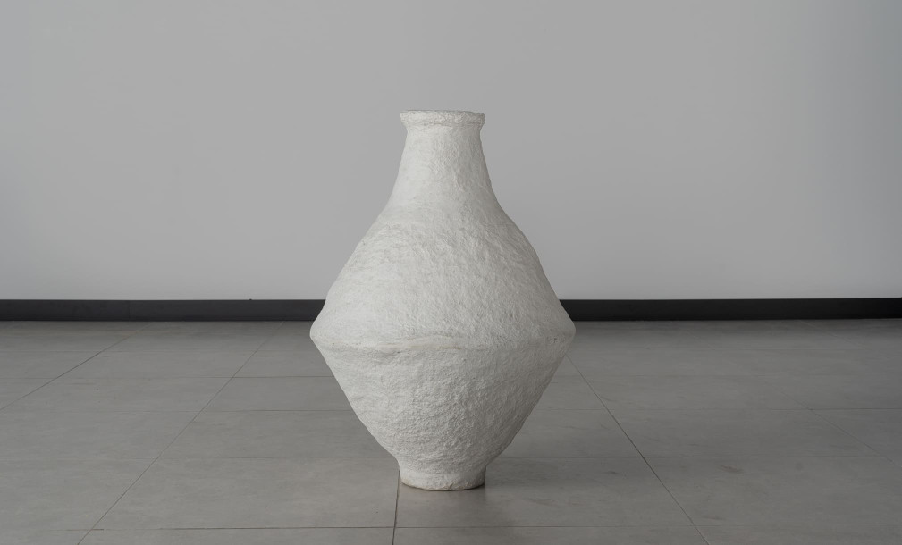 Chad Vase Papier Mache White XL