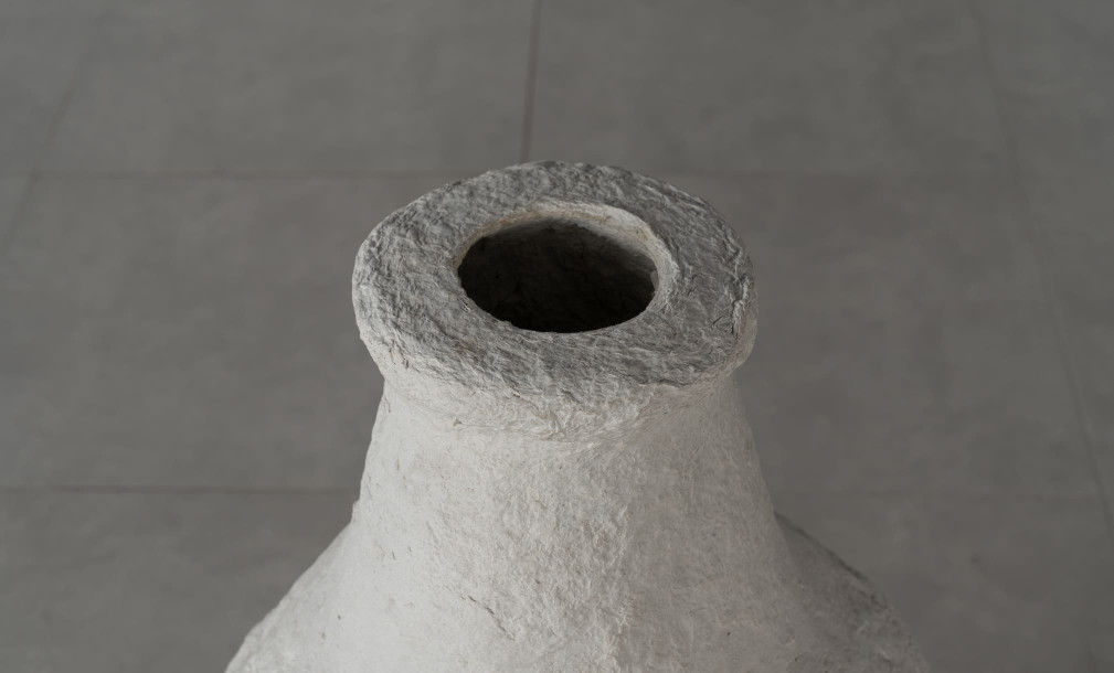 Chad Vase Papier Mache White XL