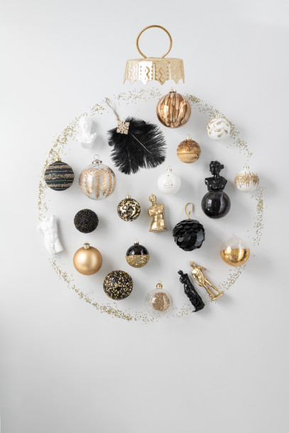 Box Of 4 Christmas Baubles Sequins Black/Gold M (11x11x13cm)