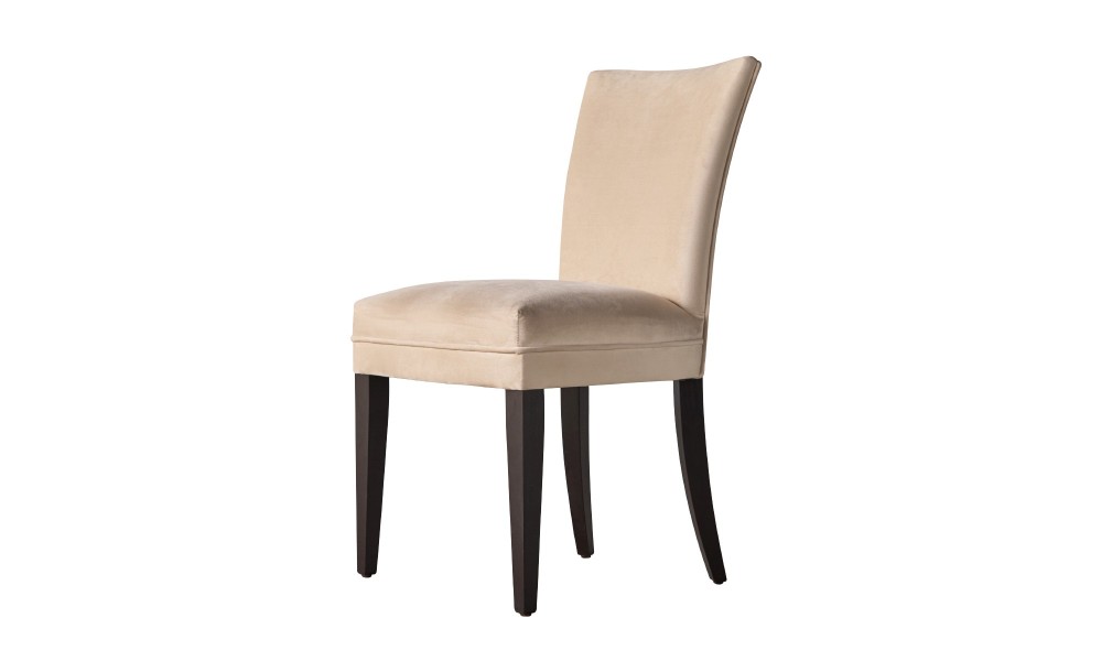 Queens Chair (Fabric: Plushery 05 Sesame (Cat. 3))