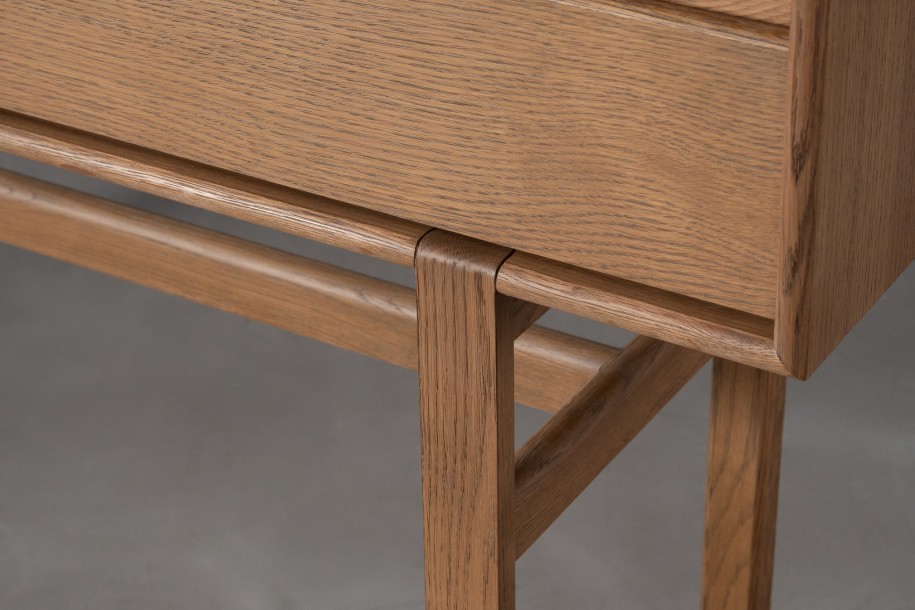 JP Line 6.0 Console Light Finish
