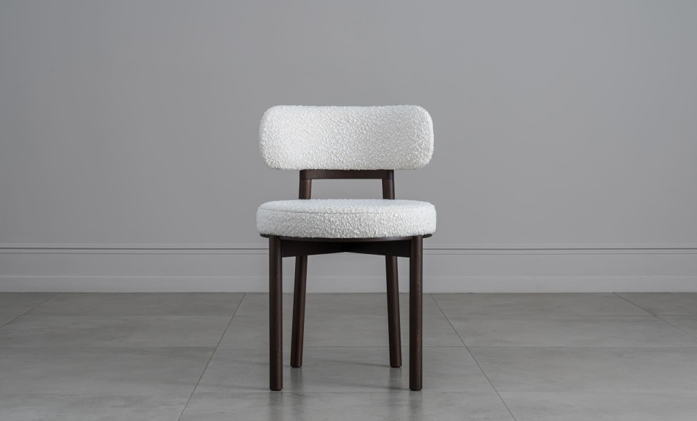 Davis Chair (Fabric: EASY BOUCLE col.01 Linen)