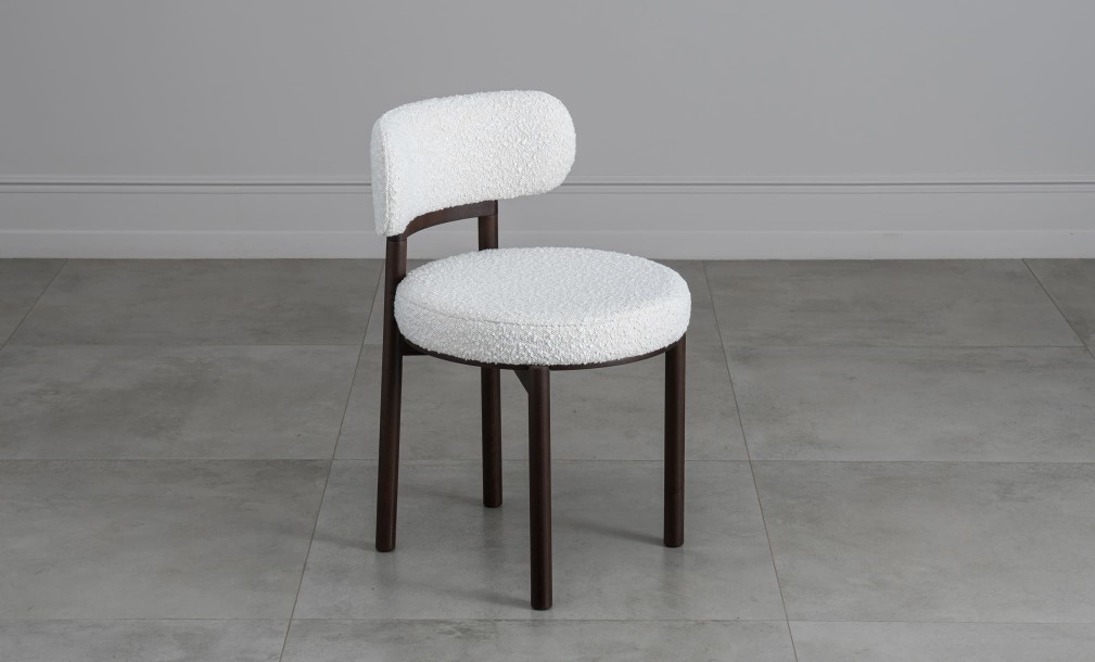 Davis Chair (Fabric: EASY BOUCLE col.01 Linen)