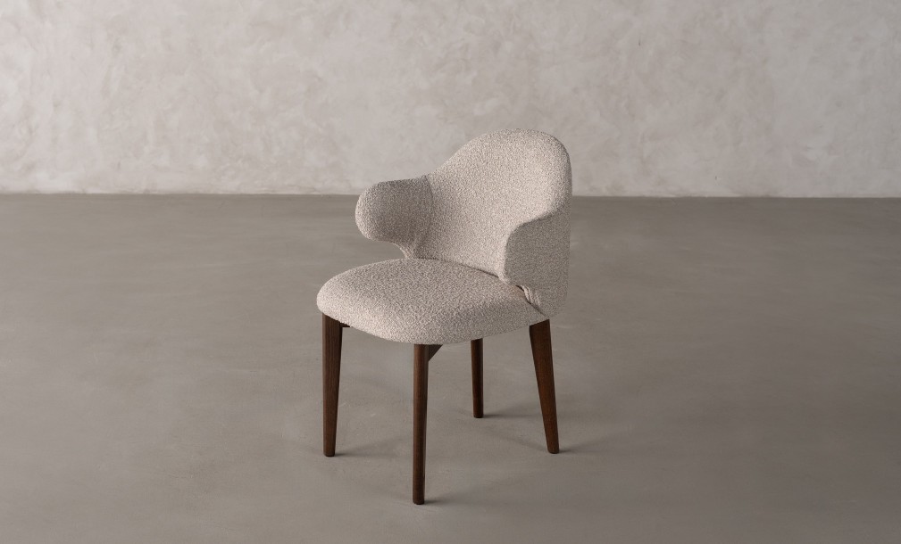 Roger Chair (Fabric: FIORD PLAIN col.104; LEGS - ML04 Dark matte walnut   (ash))
