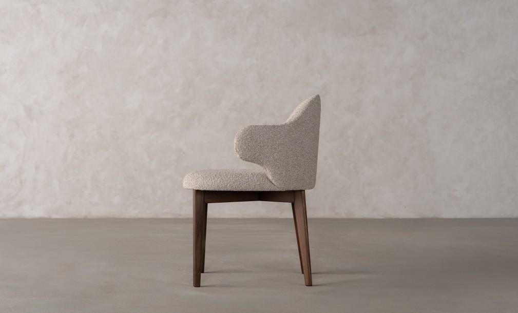 Roger Chair (Fabric: FIORD PLAIN col.104; LEGS - ML04 Dark matte walnut   (ash))