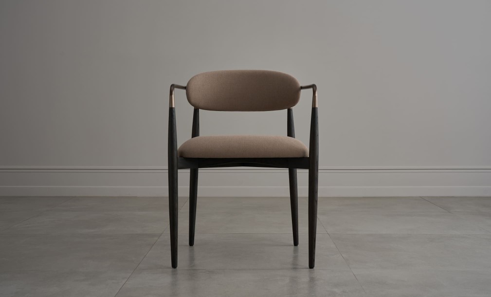 Bradley Dining Chair Dark with Armrests (Linen Latte)