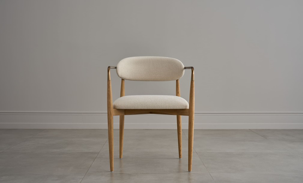 Bradley Dining Chair Light with Armrests (Cushing Snow)