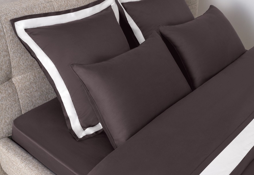 Reverie Pillowcase Plum Kitten 65x65 cm (set of 2)