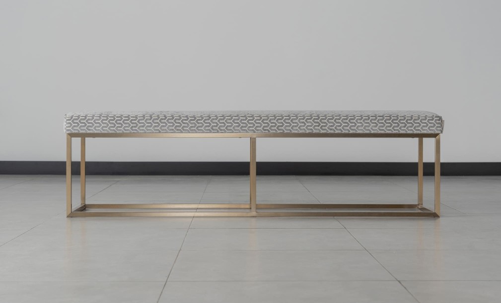 Cubo Banquette 160 cm with center leg (Fabric: ART-DECO SOHO Col. SILVER (Cat. 3))