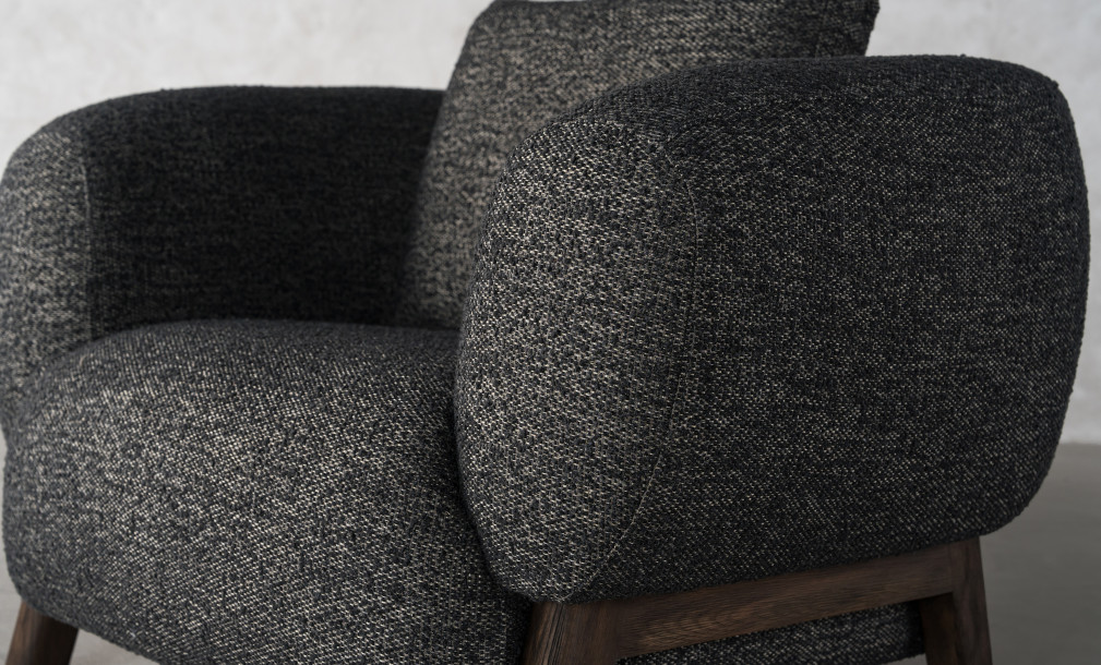 Sanders  Armchair (merino domono)