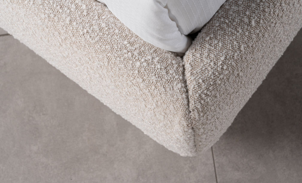 Carolina Bed Queen Size 203x162 cm (fabric LOT2)