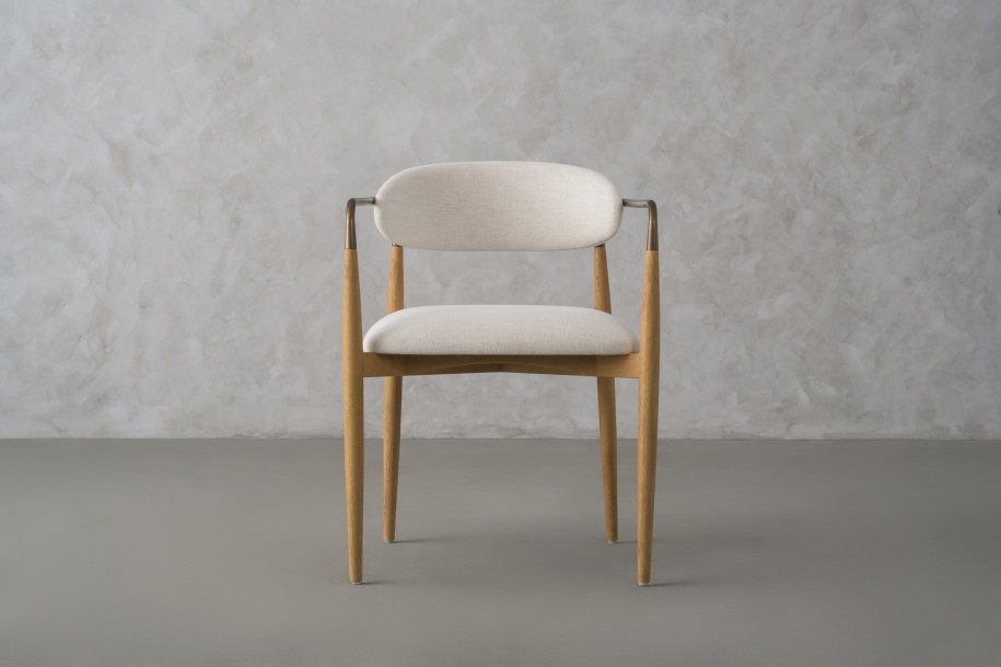 Bradley Dining Chair Light with Armrests (Nomad Snow)