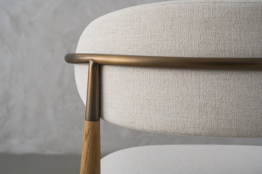 Bradley Dining Chair Light with Armrests (Nomad Snow)