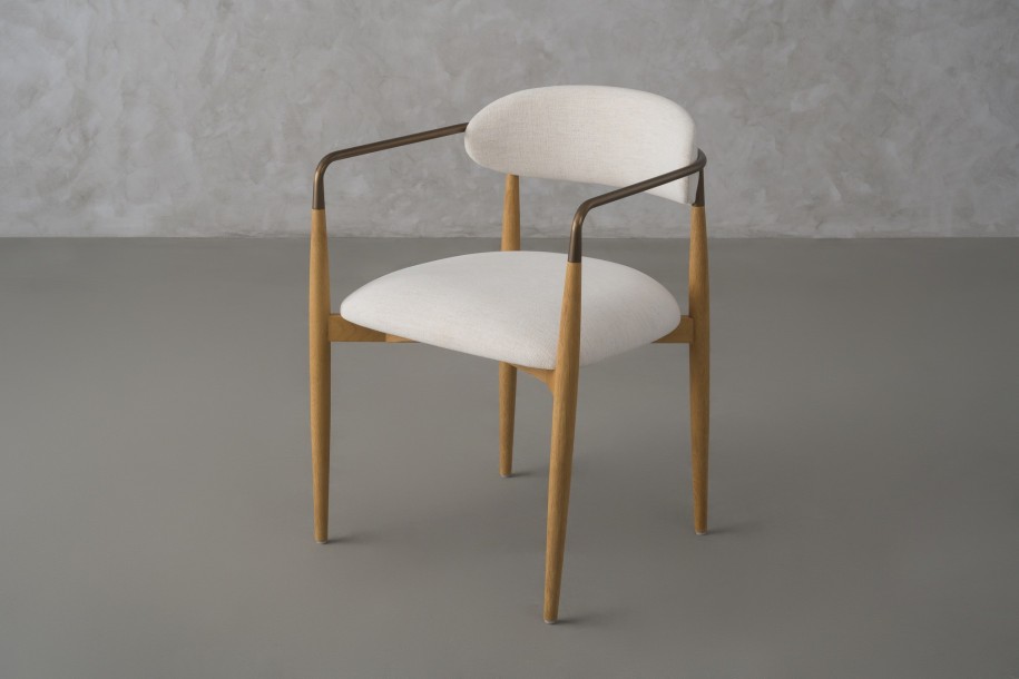 Bradley Dining Chair Light with Armrests (Nomad Snow)