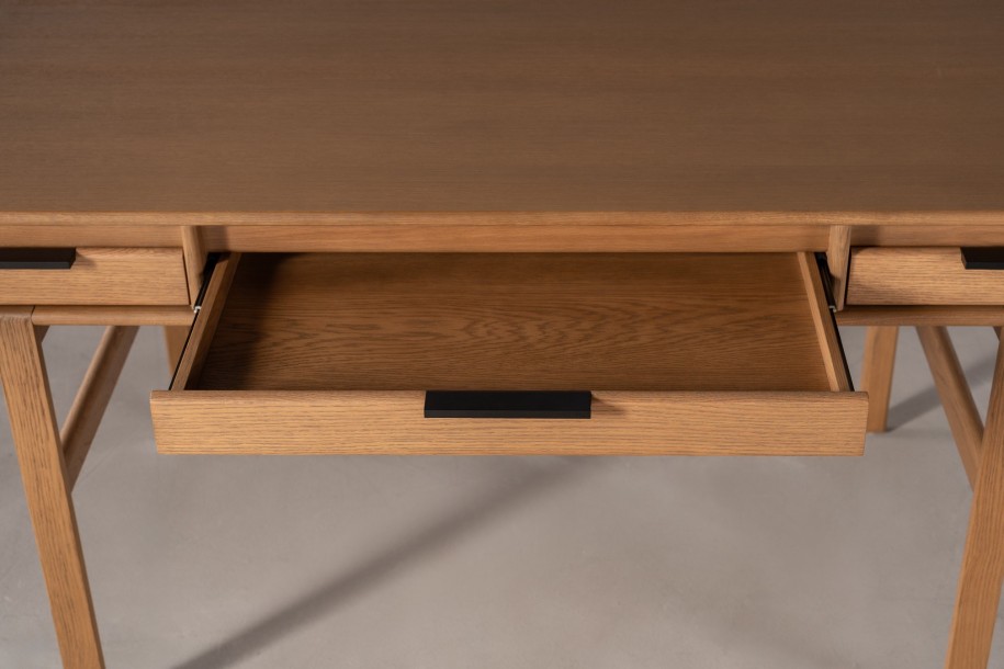 JP Line 6.0 Desk Light Finish