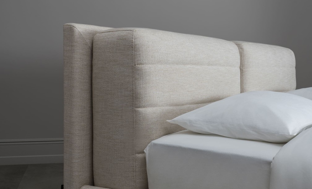 Steenson Bed 180x200 cm (Fabric: Corso col.04)