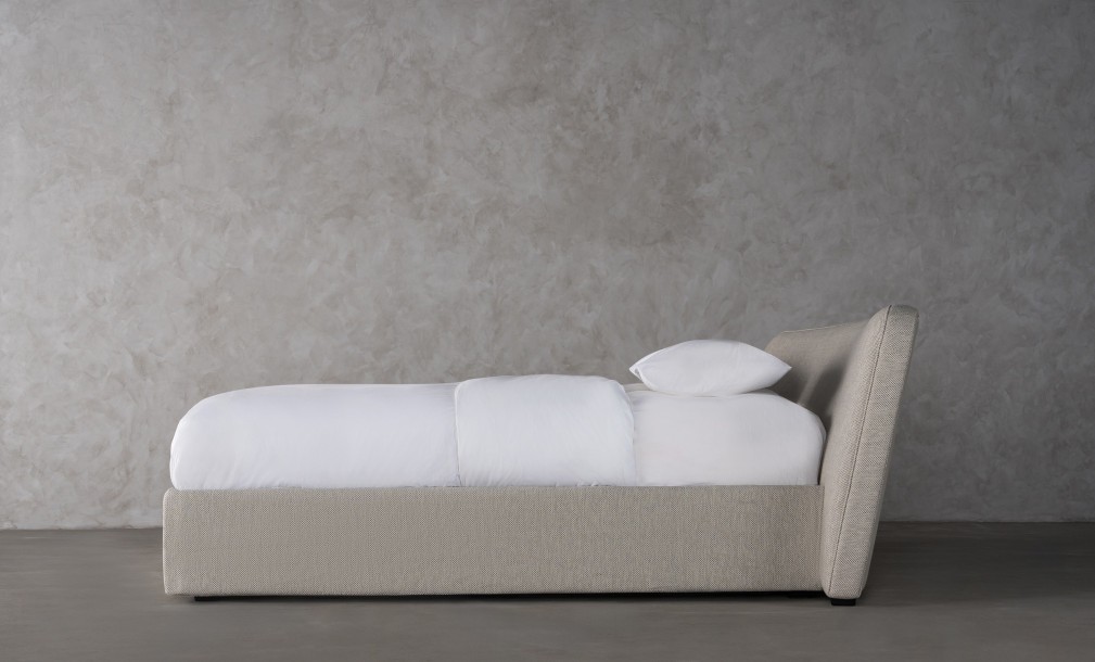 Terra Bed 180x200 cm (Fabric: Corso col.06)