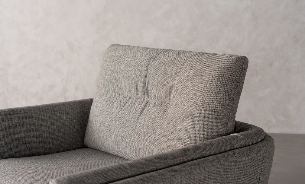 Como Armchair (Fabric: Corso B col.18)