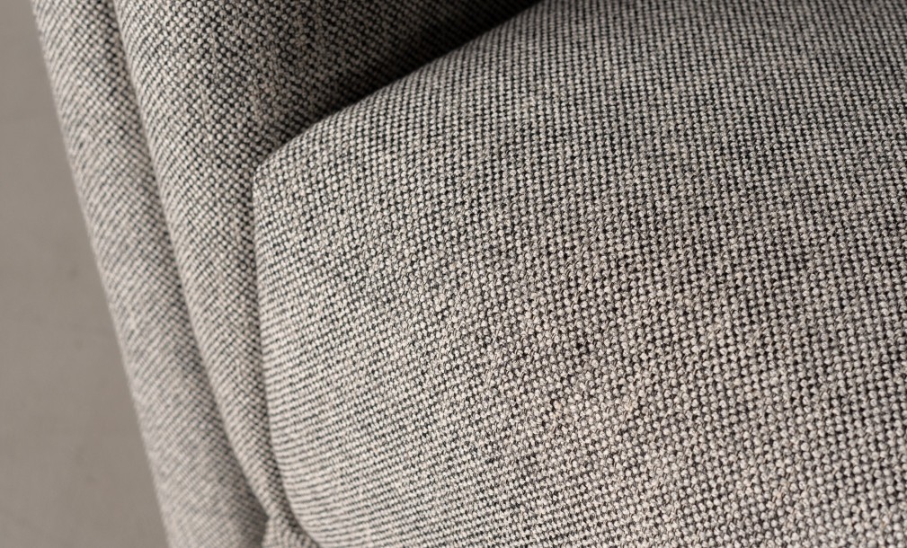 Como Armchair (Fabric: Corso B col.18)