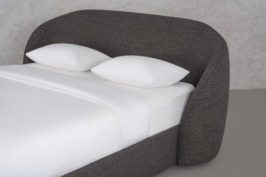 Tess bed 160 (Fabric LOLA 455)