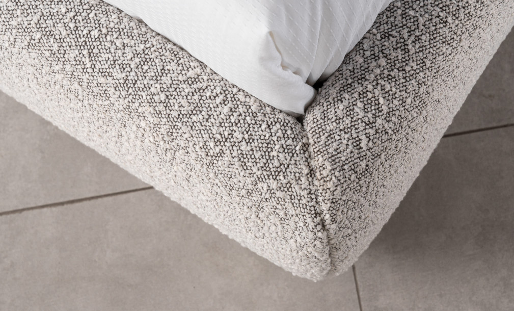 Carolina Bed King Size 203x203 cm (fabric Bella 13)
