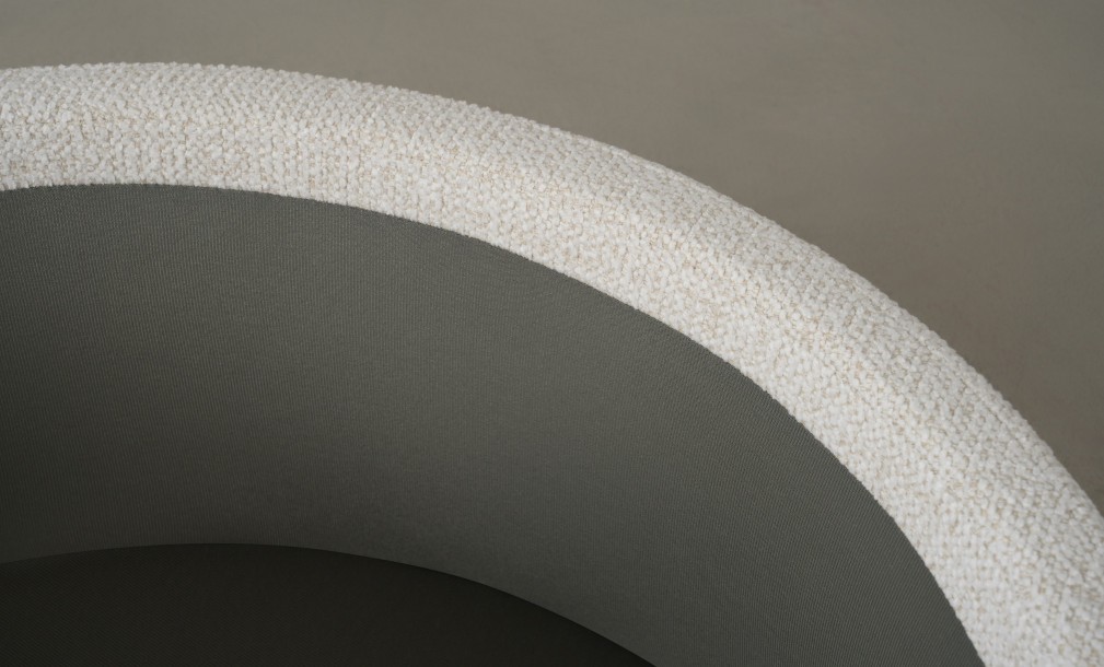 Salta Ottoman (fabric EDC1)