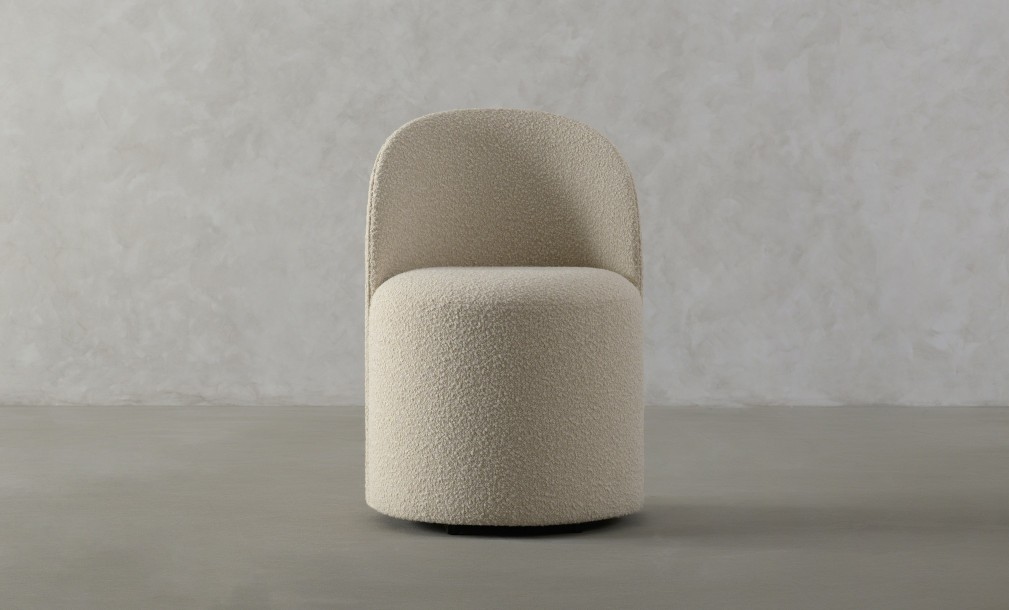 Teana Wheeled Chair (A2267 col.2a)