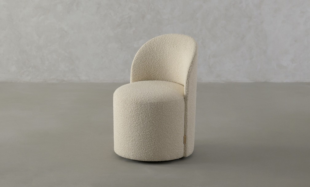 Teana Wheeled Chair (A2267 col.2a)
