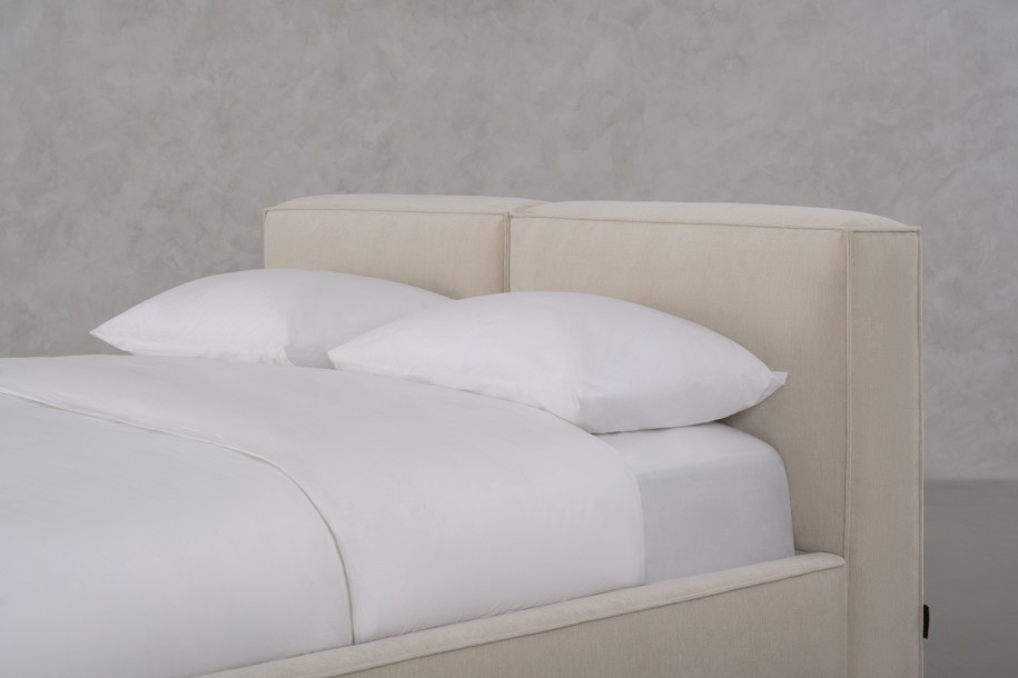 Navarra Bed 201x181 cm (fabric FAM3A)