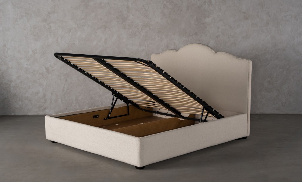 Sanderlight Bed 200x200 cm (Fabric: SOFT ROCK 102 MUSLIN (Cat. 3))