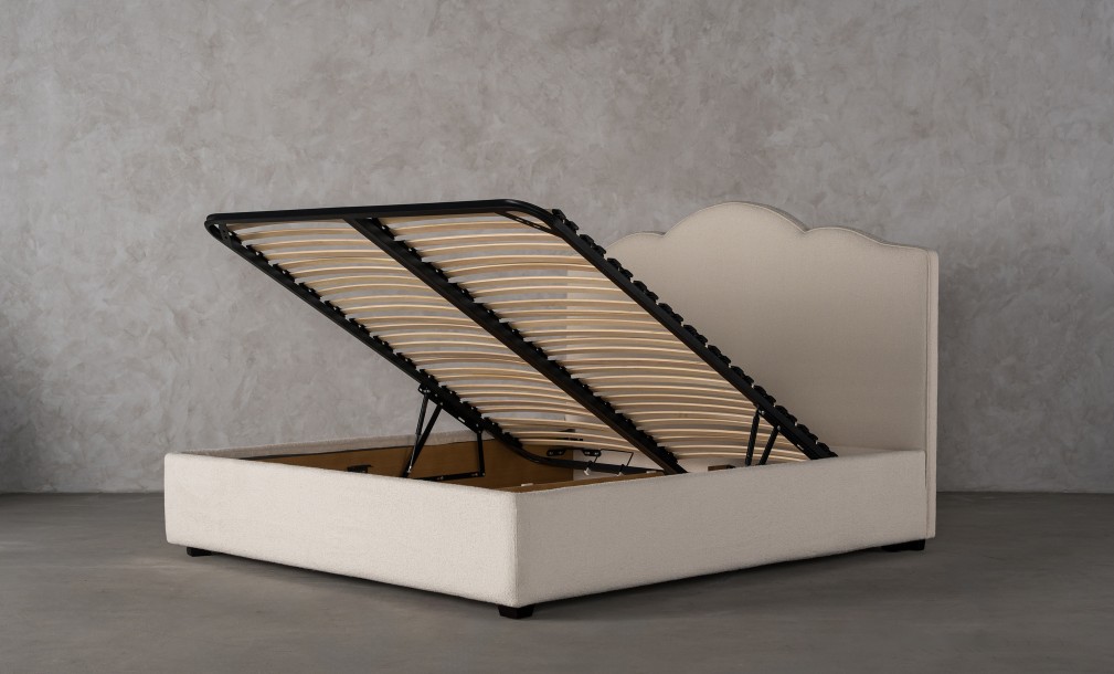 Sanderlight Bed 200x200 cm (Fabric: SOFT ROCK 102 MUSLIN (Cat. 3))
