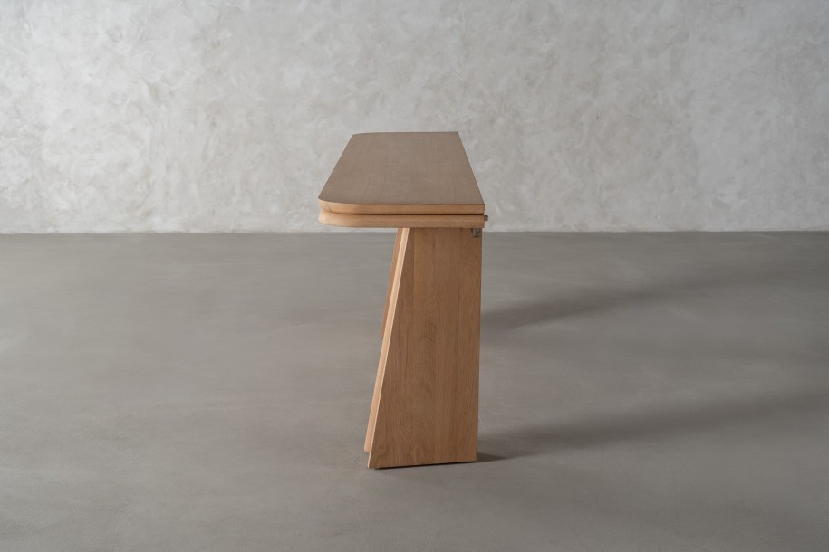 Deco Console Table