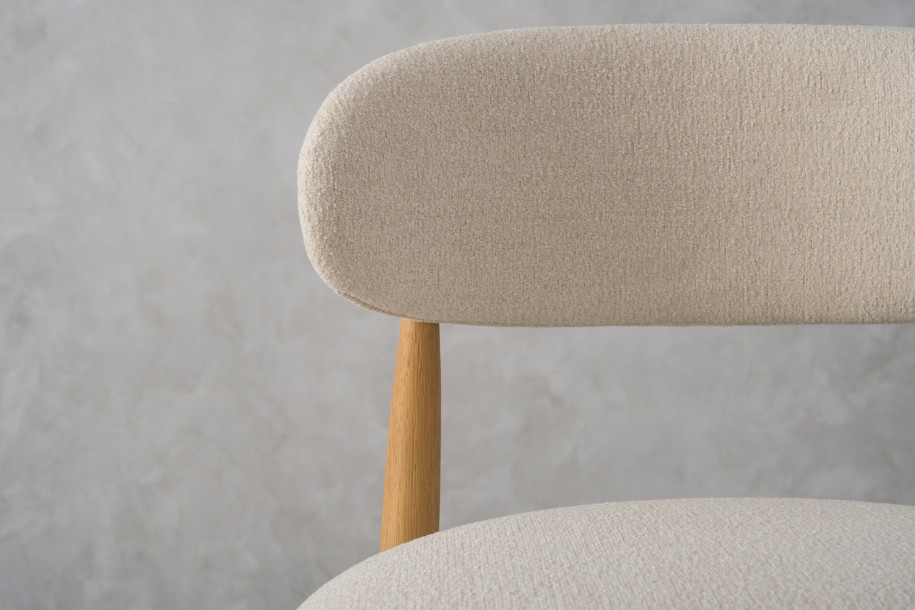 Bradley Bar Stool Natural Oak (Cushing Snow)