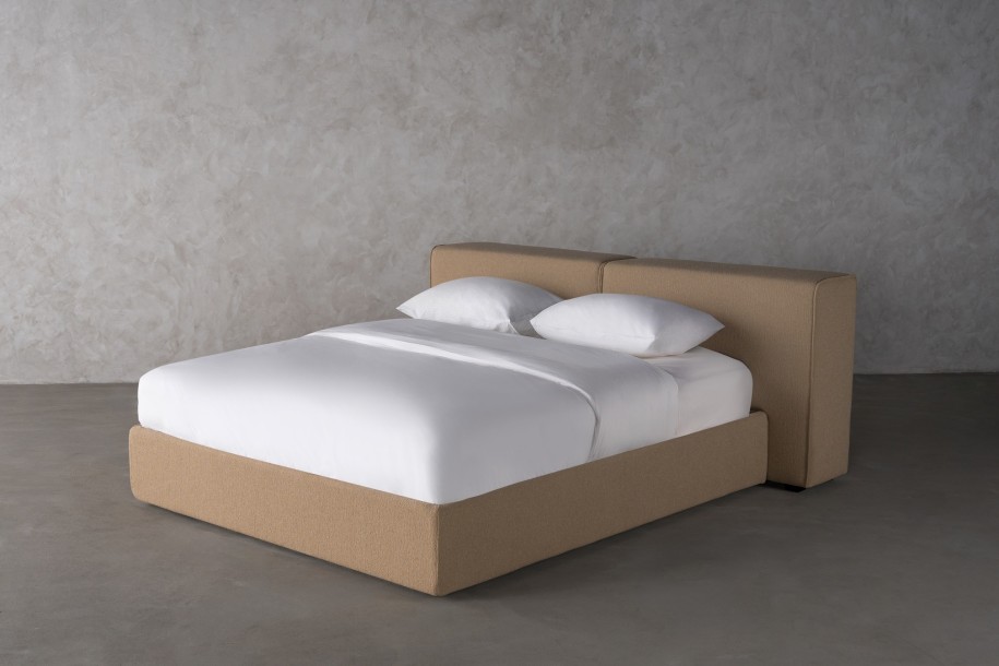 Double Bed 180x200 cm (Fabric: EASY BOUCLE col.11 CLAY (Cat. 3))