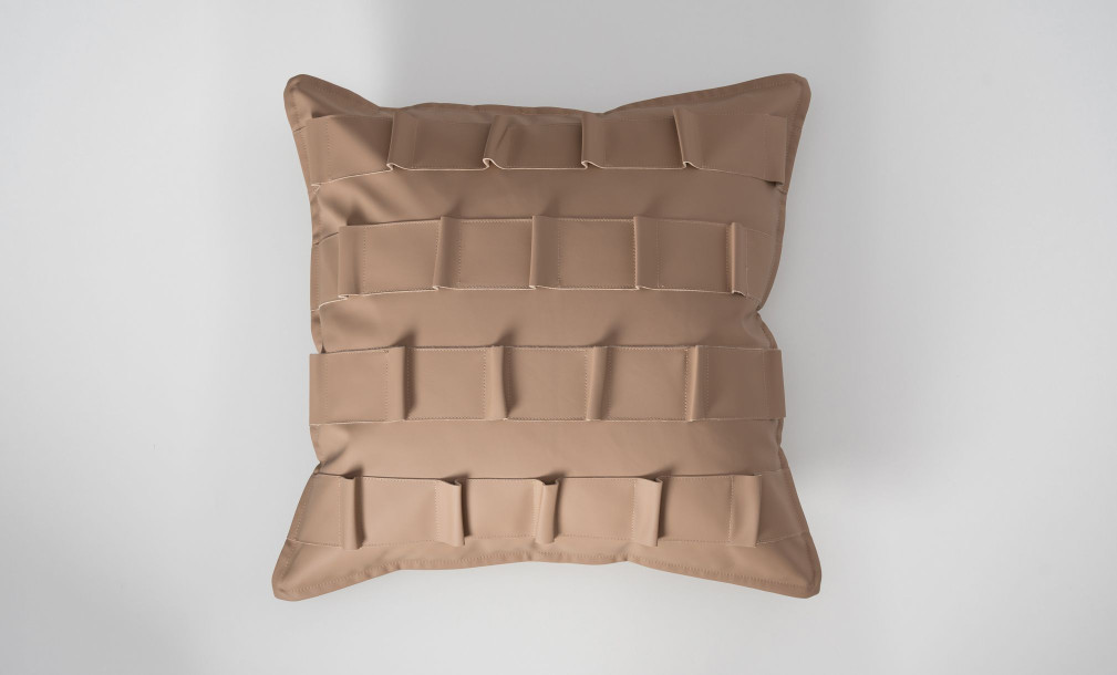 Portry Pillow