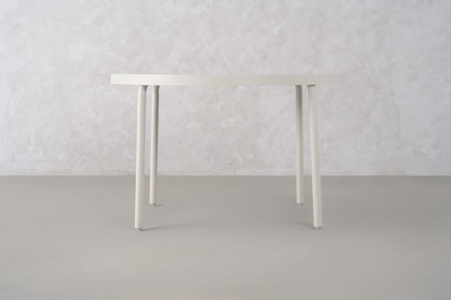 Taormina Light Round Dining Table D120 cm Haze Sandy
