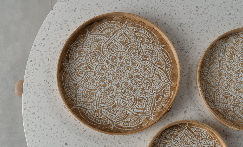 Set of 3 bamboo tray with painted white decoration