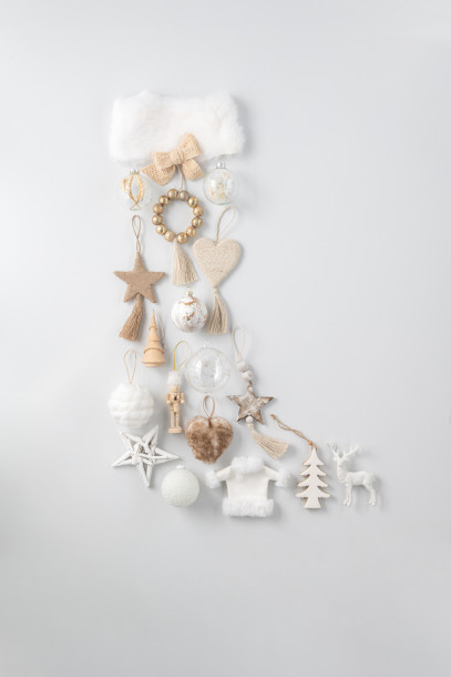 Box Of 6 Christmas Baubles White/Gold S