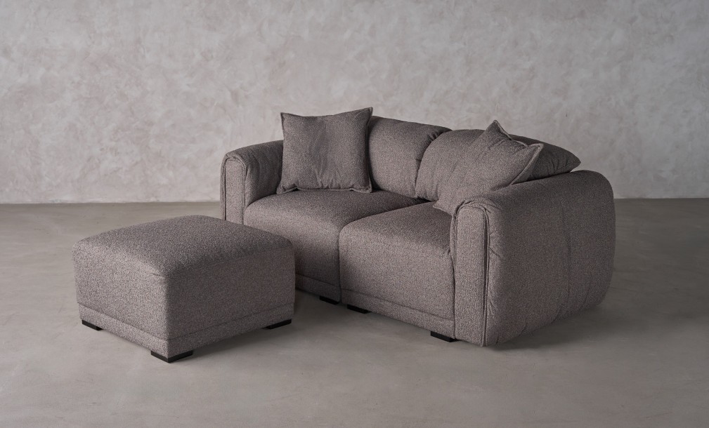 Nuvola 2-seater Straight Sofa (Fabric: FIORD PLAIN col.106 (Cat. 3))