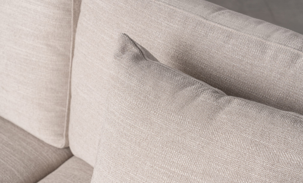 Newark Sofa (fabric A2415 Color 1A)
