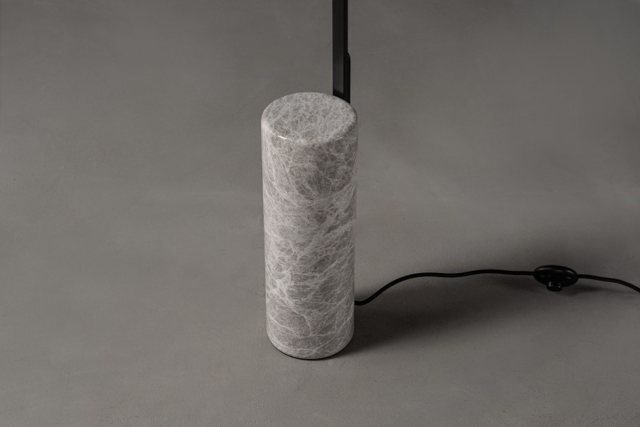 Scoop Floor Lamp / dark bronze