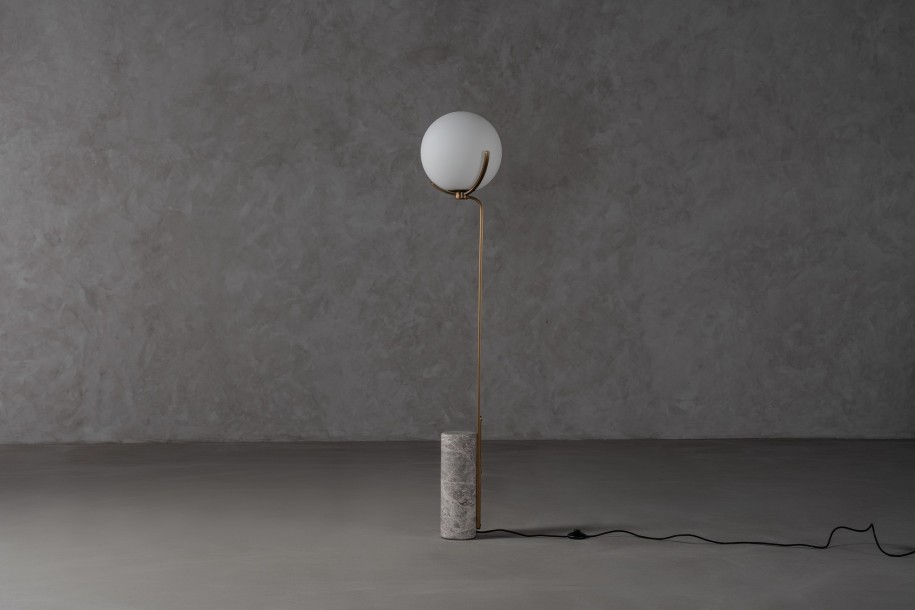 Scoop Floor Lamp / dark brass