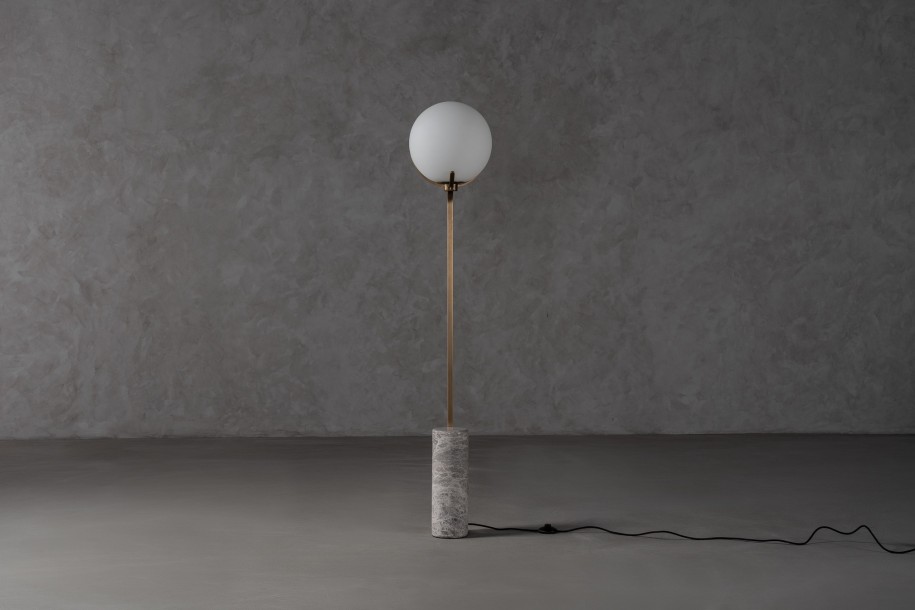 Scoop Floor Lamp / dark brass