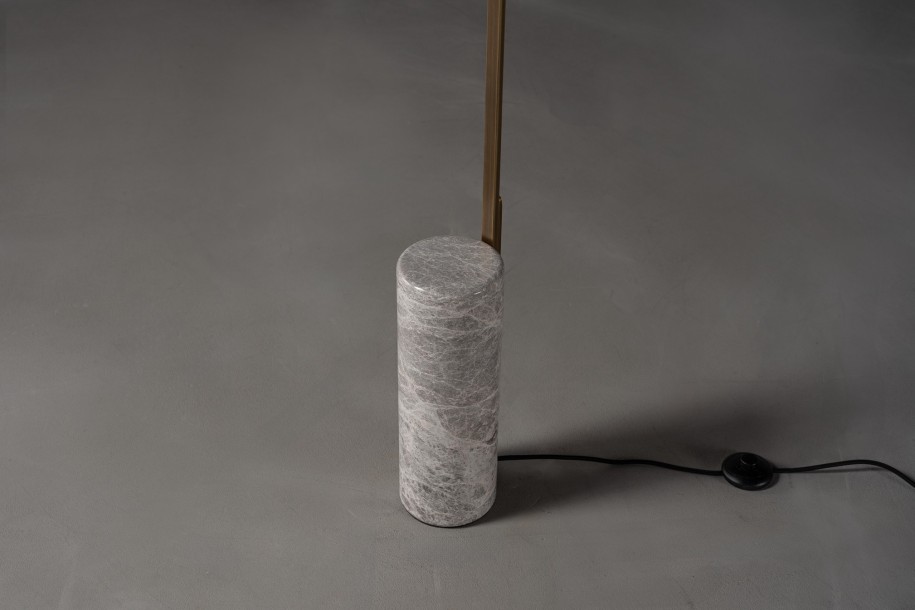 Scoop Floor Lamp / dark brass