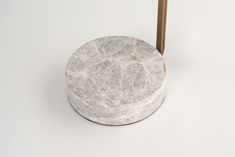 Scoop Table Lamp / dark brass