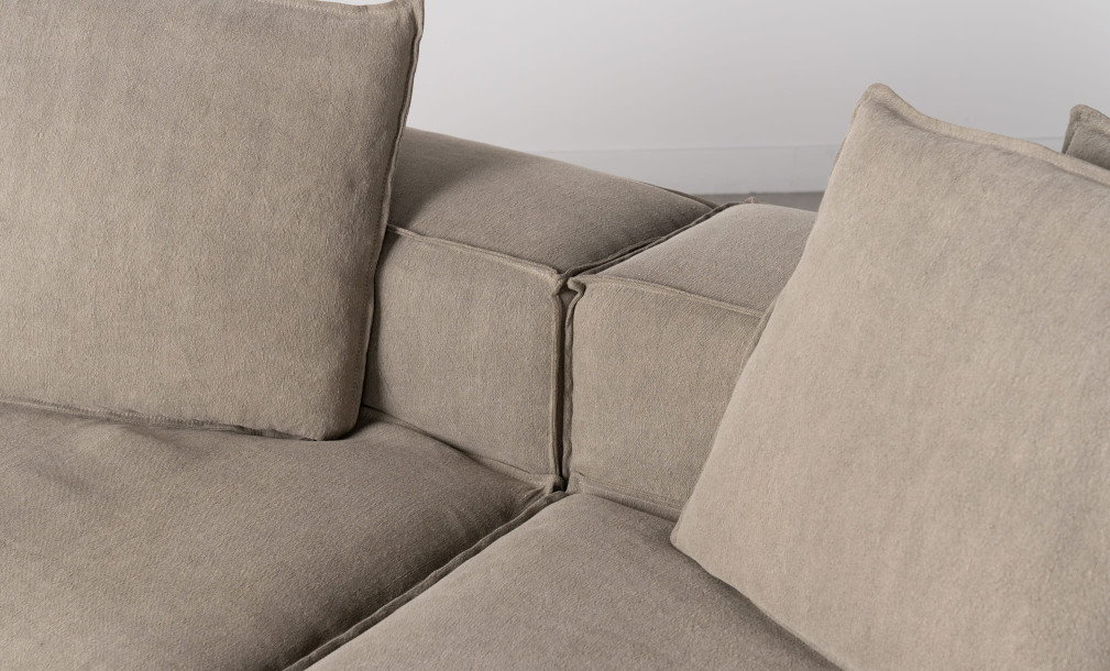 Flavio Sofa (fabric 519-3a)