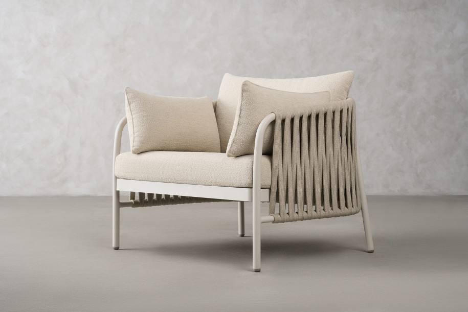 Taormina Light Outdoor Lounge Armchair Haze Sandy